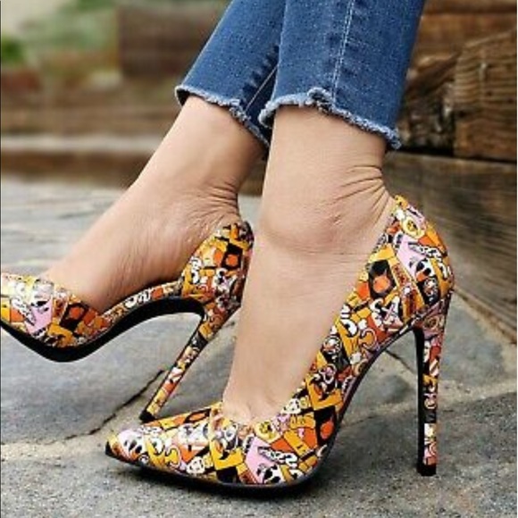 Yellow comic pump - Picture 7 of 10